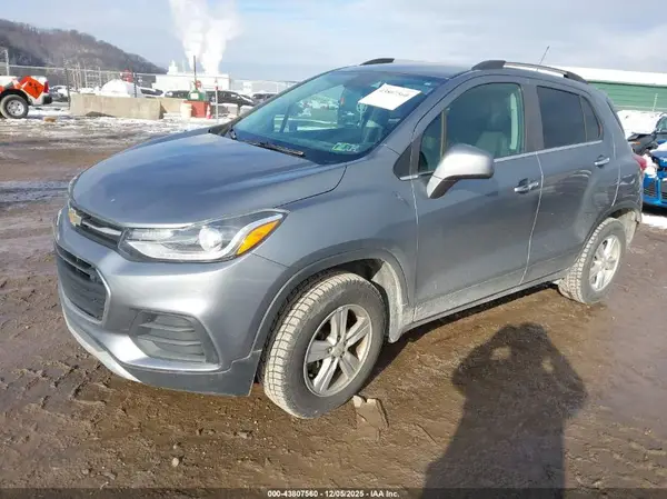 KL7CJPSB0KB785304 2019 CHEVROLET TRAX - Image 2