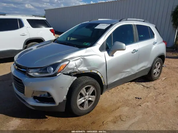 KL7CJPSB0KB809021 2019 CHEVROLET TRAX - Image 2