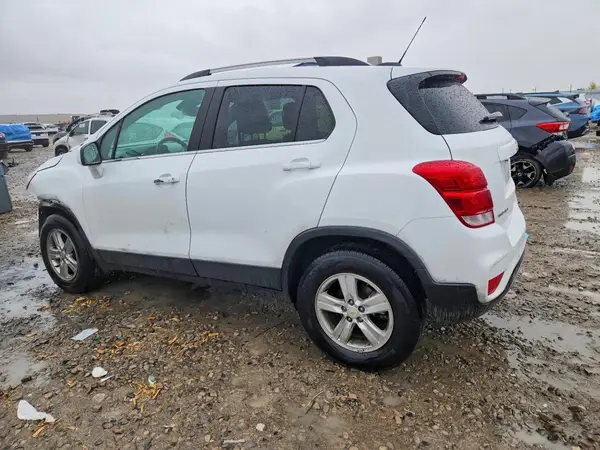 KL7CJPSB0KB824506 2019 CHEVROLET TRAX - Image 2
