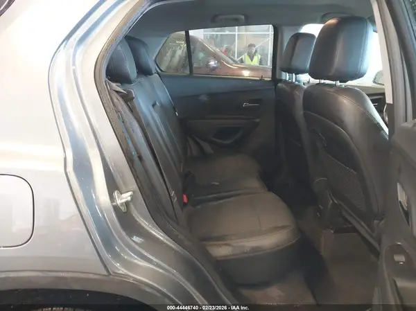 KL7CJPSB0KB899707 2019 CHEVROLET TRAX - Image 8