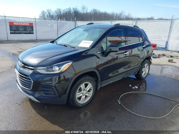 KL7CJPSB0KB900371 2019 CHEVROLET TRAX - Image 2