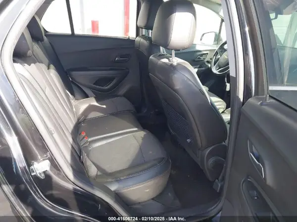 KL7CJPSB0KB900371 2019 CHEVROLET TRAX - Image 8