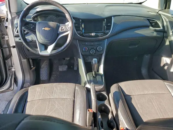 KL7CJPSB0KB915923 2019 CHEVROLET TRAX - Image 8