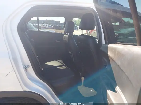 KL7CJPSB0KB917946 2019 CHEVROLET TRAX - Image 8
