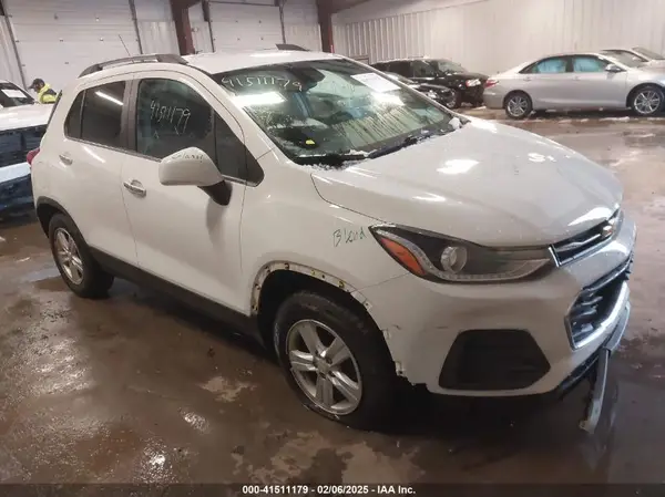 KL7CJPSB0KB925917 2019 CHEVROLET TRAX - Image 1