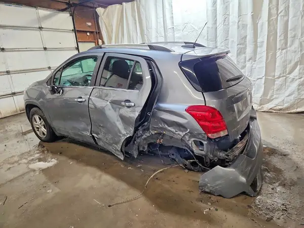 KL7CJPSB0KB942961 2019 CHEVROLET TRAX - Image 2