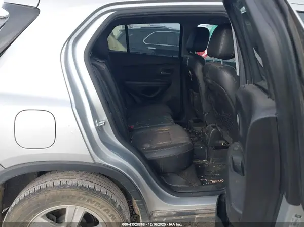 KL7CJPSB0LB028050 2020 CHEVROLET TRAX - Image 8