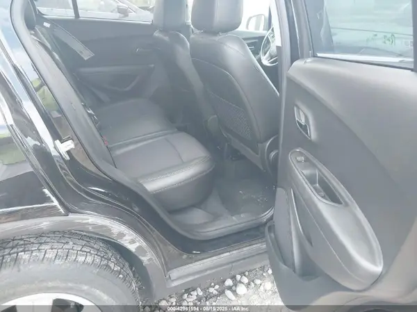 KL7CJPSB0LB043048 2020 CHEVROLET TRAX - Image 8