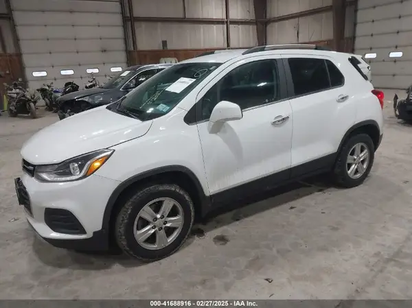 KL7CJPSB0LB045334 2020 CHEVROLET TRAX - Image 2