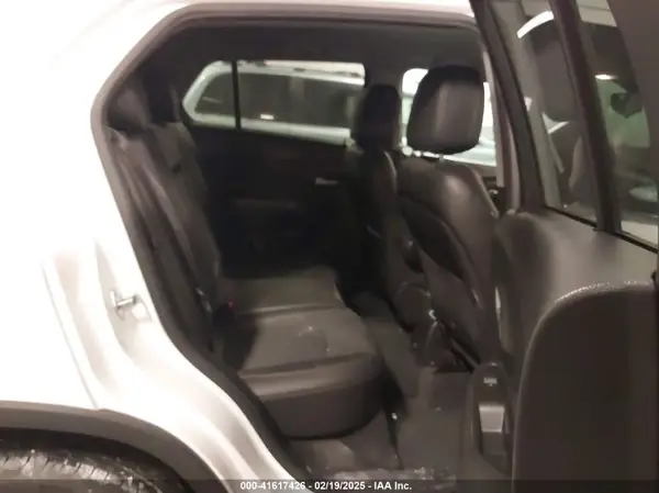 KL7CJPSB0LB328221 2020 CHEVROLET TRAX - Image 8