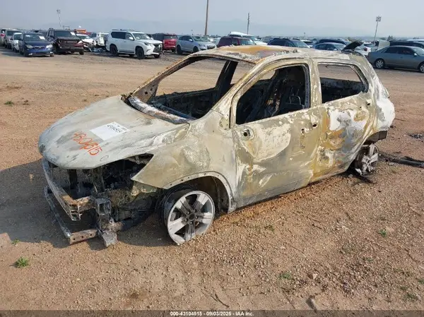 KL7CJPSB0MB316412 2021 CHEVROLET TRAX - Image 2