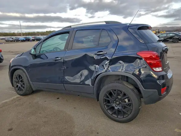 KL7CJPSB0MB319973 2021 CHEVROLET TRAX - Image 2