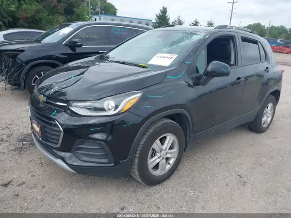 KL7CJPSB0MB330875 2021 CHEVROLET TRAX - Image 2