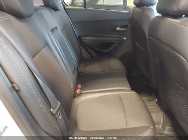 KL7CJPSB0MB349846 2021 CHEVROLET TRAX - Image 8