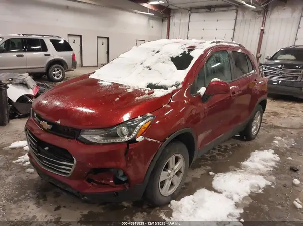 KL7CJPSB0MB355131 2021 CHEVROLET TRAX - Image 2
