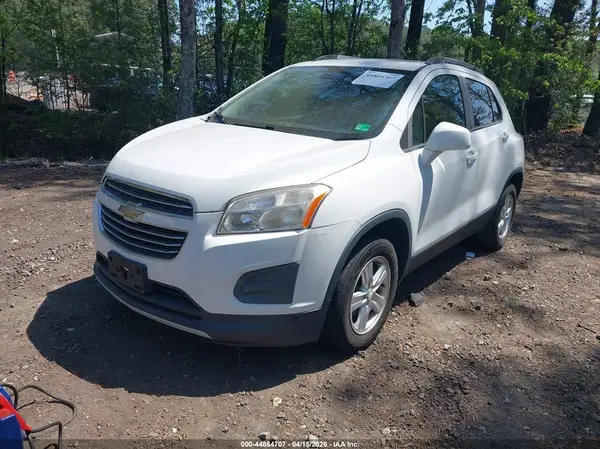 KL7CJPSB1GB507938 2016 CHEVROLET TRAX - Image 2