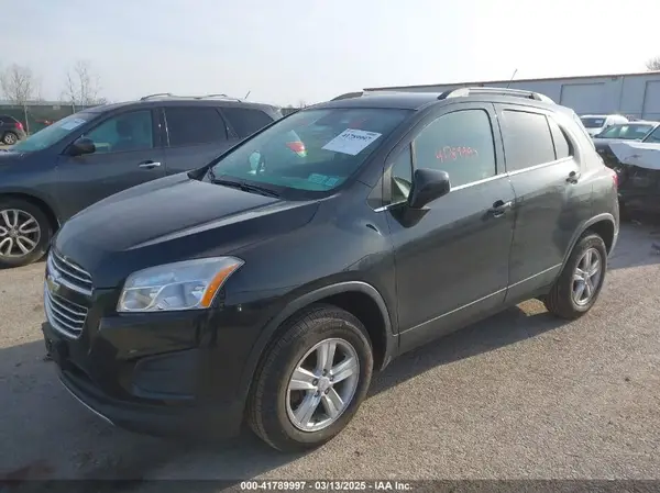 KL7CJPSB1GB570358 2016 CHEVROLET TRAX - Image 2