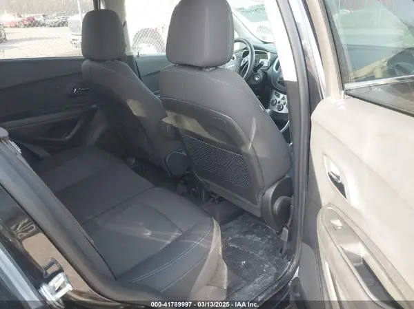 KL7CJPSB1GB570358 2016 CHEVROLET TRAX - Image 8