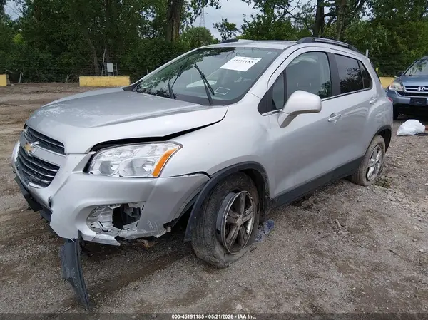 KL7CJPSB1GB603567 2016 CHEVROLET TRAX - Image 2