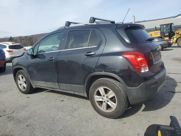 KL7CJPSB1GB658312 2016 CHEVROLET TRAX - Image 2