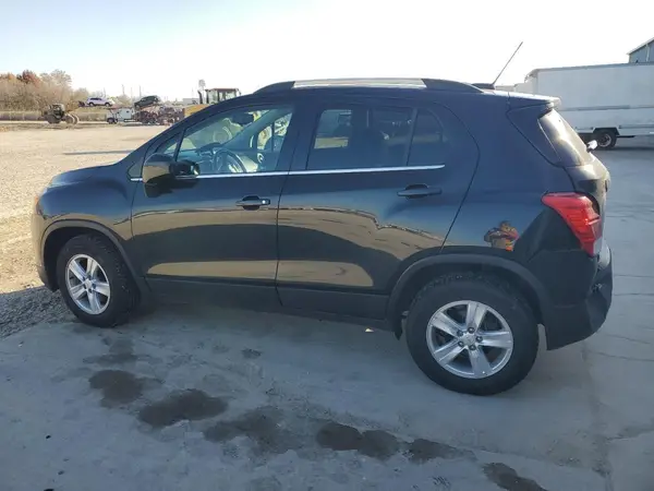 KL7CJPSB1GB737141 2016 CHEVROLET TRAX - Image 2