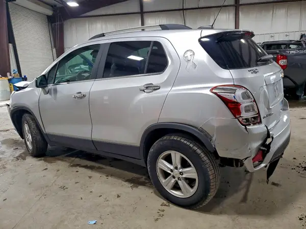 KL7CJPSB1HB188008 2017 CHEVROLET TRAX - Image 2