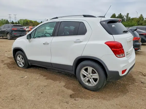 KL7CJPSB1HB200139 2017 CHEVROLET TRAX - Image 2