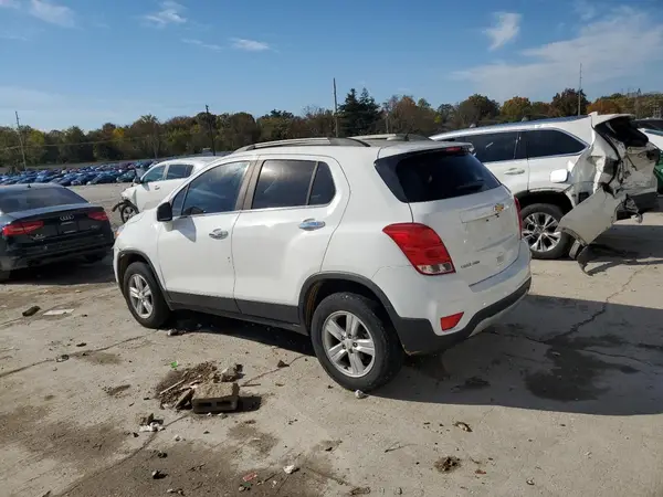 KL7CJPSB1JB569685 2018 CHEVROLET TRAX - Image 2