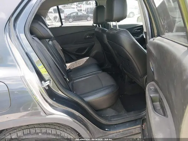 KL7CJPSB1JB669740 2018 CHEVROLET TRAX - Image 8