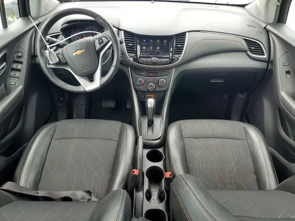 KL7CJPSB1JB670869 2018 CHEVROLET TRAX - Image 8