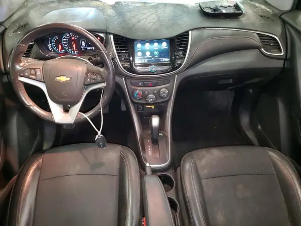 KL7CJPSB1JB683119 2018 CHEVROLET TRAX - Image 8