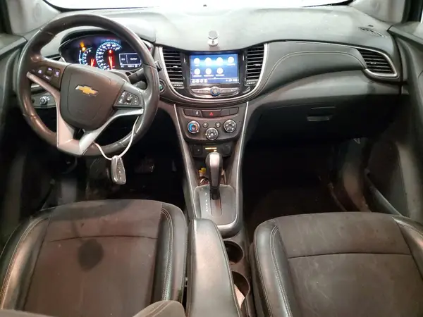 KL7CJPSB1JB703126 2018 CHEVROLET TRAX - Image 8