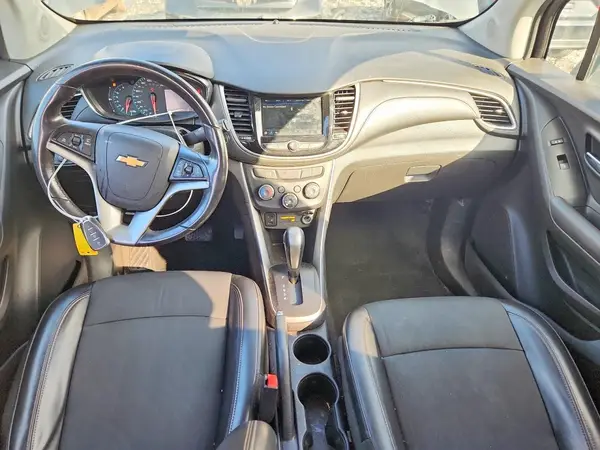 KL7CJPSB1JB729659 2018 CHEVROLET TRAX - Image 8