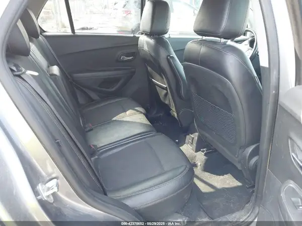 KL7CJPSB1KB744101 2019 CHEVROLET TRAX - Image 8