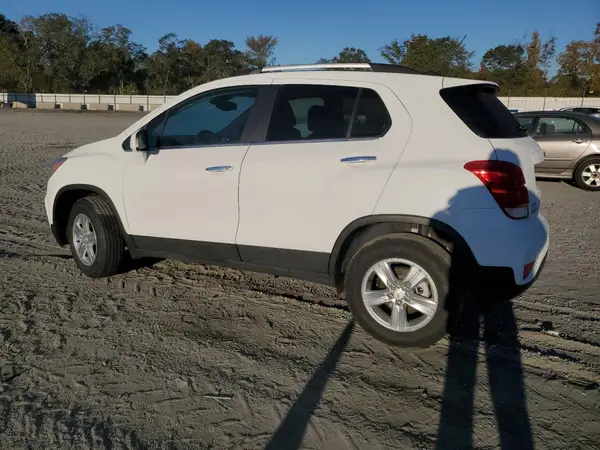 KL7CJPSB1KB820884 2019 CHEVROLET TRAX - Image 2