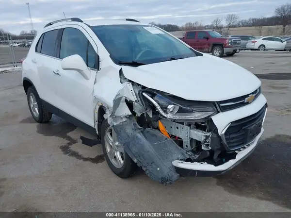 KL7CJPSB1KB821307 2019 CHEVROLET TRAX - Image 1