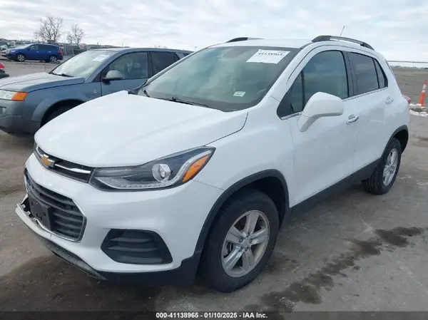 KL7CJPSB1KB821307 2019 CHEVROLET TRAX - Image 2