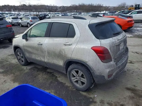 KL7CJPSB1KB838253 2019 CHEVROLET TRAX - Image 2