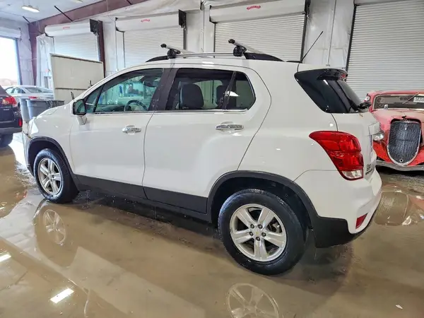 KL7CJPSB1KB854114 2019 CHEVROLET TRAX - Image 2