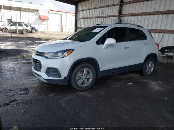 KL7CJPSB1KB856753 2019 CHEVROLET TRAX - Image 2
