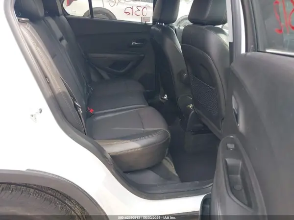 KL7CJPSB1KB861774 2019 CHEVROLET TRAX - Image 8