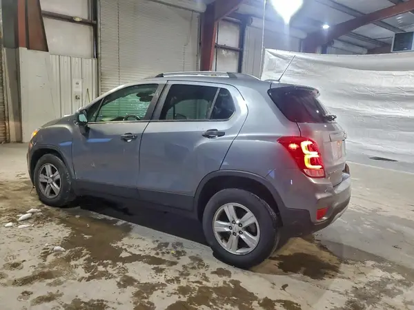 KL7CJPSB1KB865095 2019 CHEVROLET TRAX - Image 2