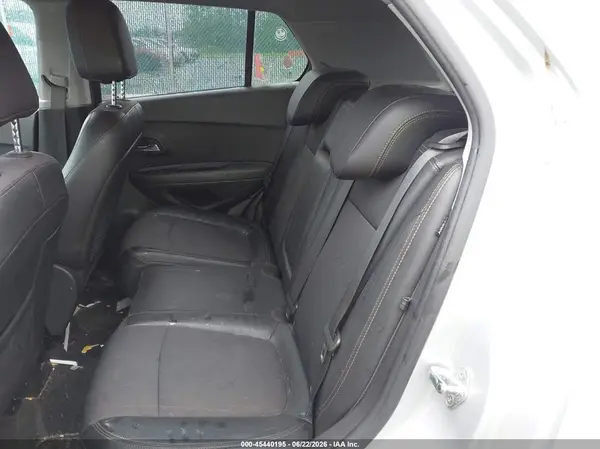KL7CJPSB1KB887887 2019 CHEVROLET TRAX - Image 8