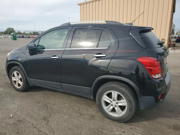 KL7CJPSB1KB899506 2019 CHEVROLET TRAX - Image 2