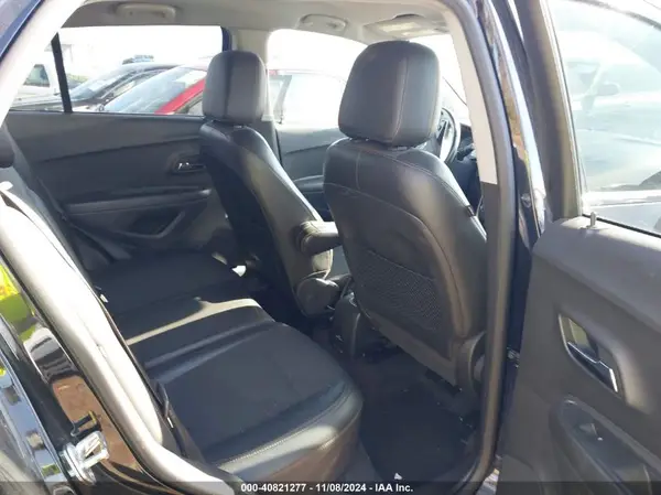KL7CJPSB1KB926140 2019 CHEVROLET TRAX - Image 8