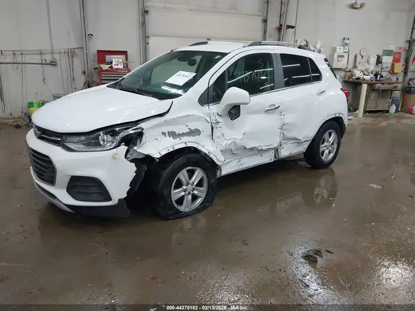 KL7CJPSB1KB927255 2019 CHEVROLET TRAX - Image 2