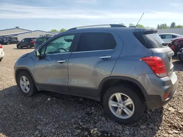 KL7CJPSB1KB928924 2019 CHEVROLET TRAX - Image 2