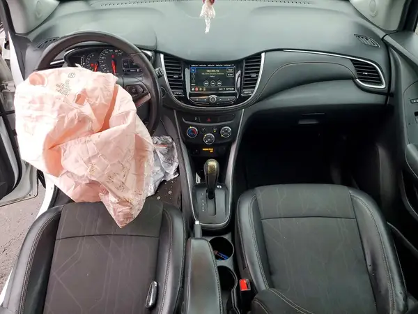 KL7CJPSB1KB945383 2019 CHEVROLET TRAX - Image 8