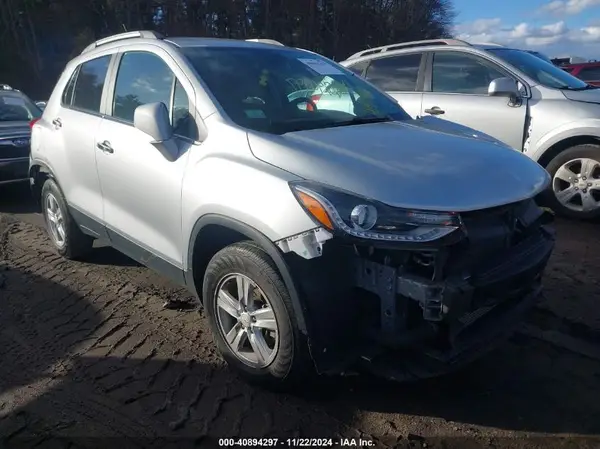 KL7CJPSB1LB000497 2020 CHEVROLET TRAX - Image 1