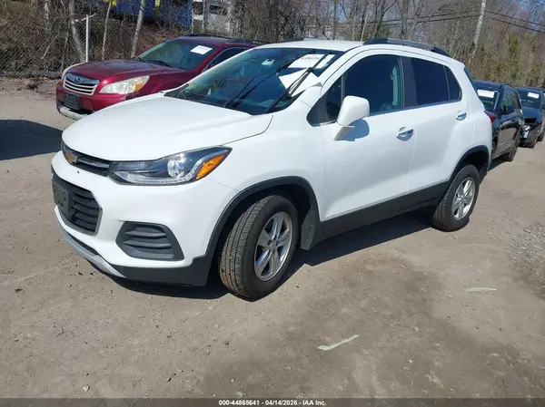 KL7CJPSB1LB004551 2020 CHEVROLET TRAX - Image 2